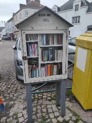 Délivrez - Boite à livres (Legé, France)