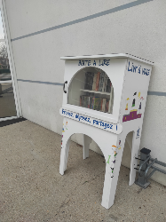 Delivrez - Free Library (Rungis, France)