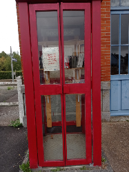 Délivrez - Boite à livres (Briouze, France)