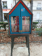 Delivrez - Free Library (Paris, France)