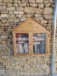 Délivrez - Boite à livres (Venouse, France)