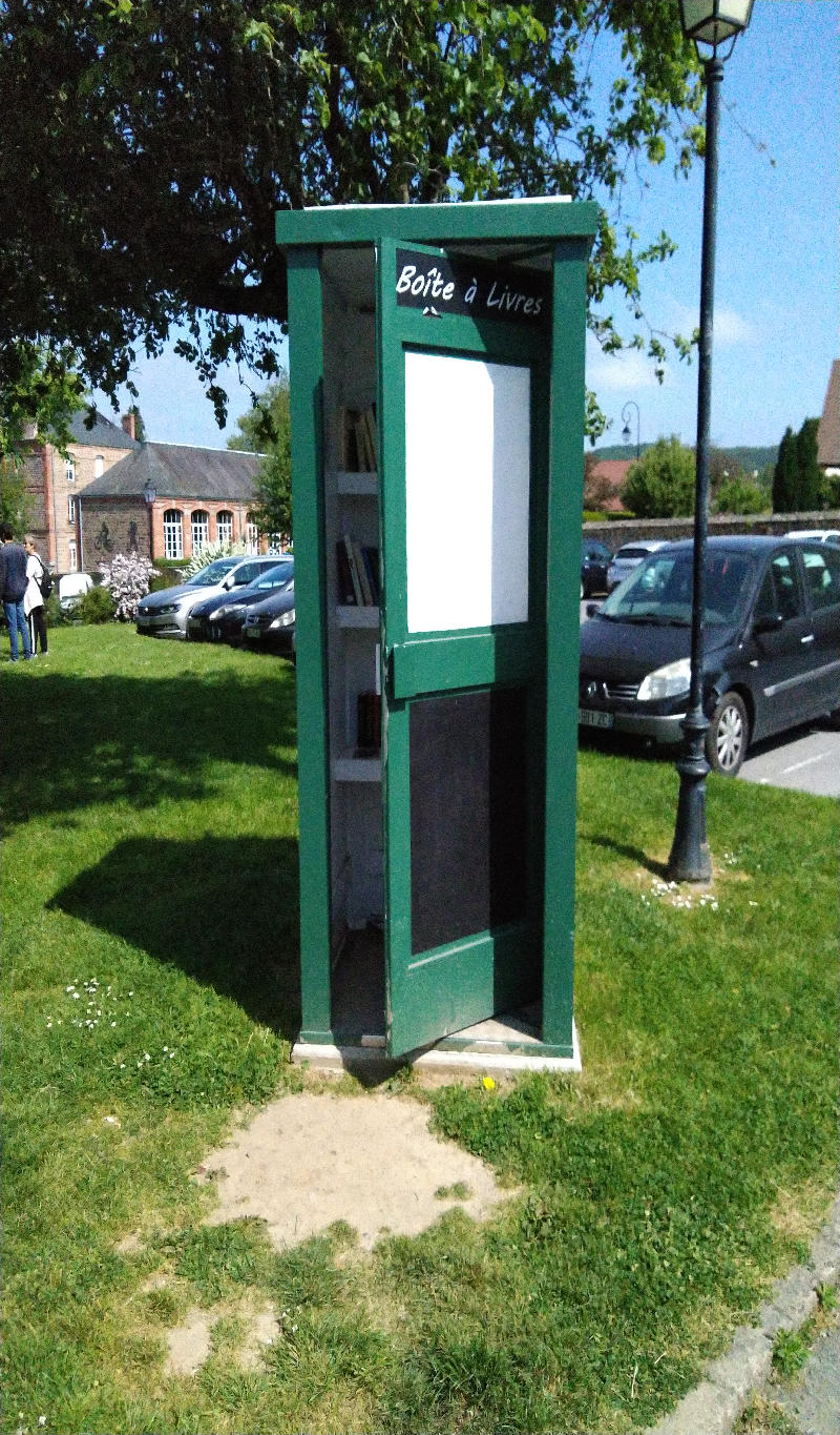 Délivrez - Boite à livres (Clécy, France)