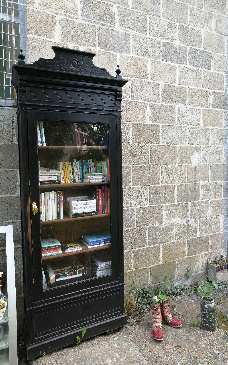 Délivrez - Boite à livres (Flavignac, France)