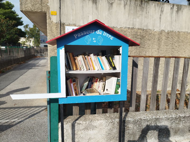 Délivrez - Boite à livres (La Garde, France)