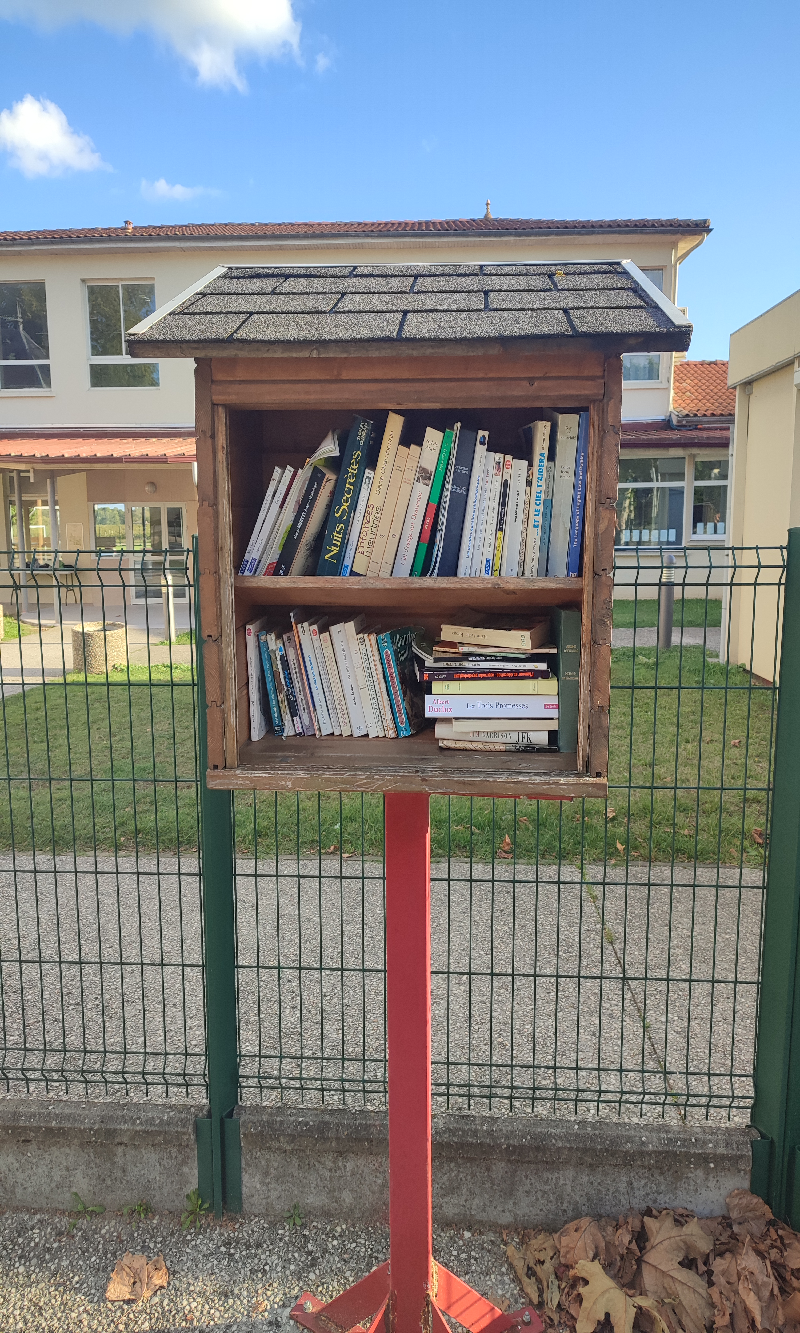 Délivrez - Boite à livres (Cérons, France)