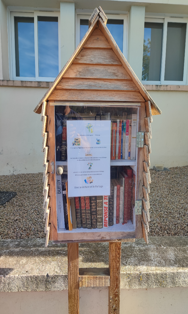 Délivrez - Boite à livres (Charbonnier-les-Mines, France)