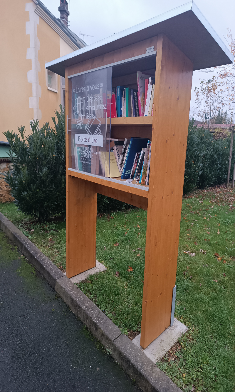 Délivrez - Boite à livres (Saint-Germain-de-la-Coudre, France)