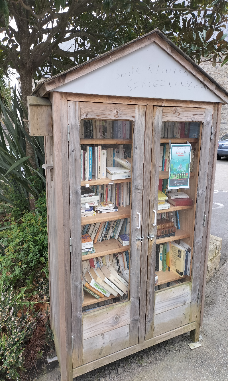 Délivrez - Boite à livres (Corseul, France)
