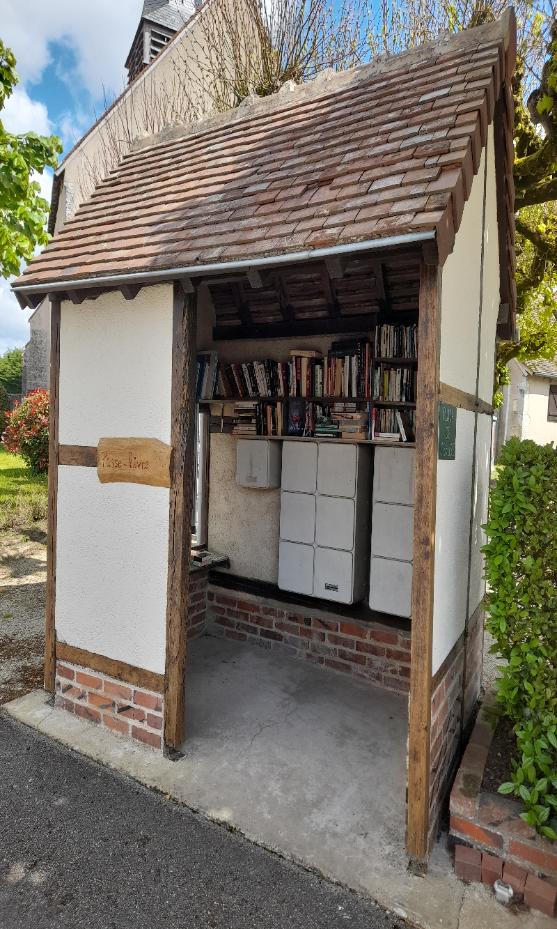 Délivrez - Boite à livres (Lignières, France)