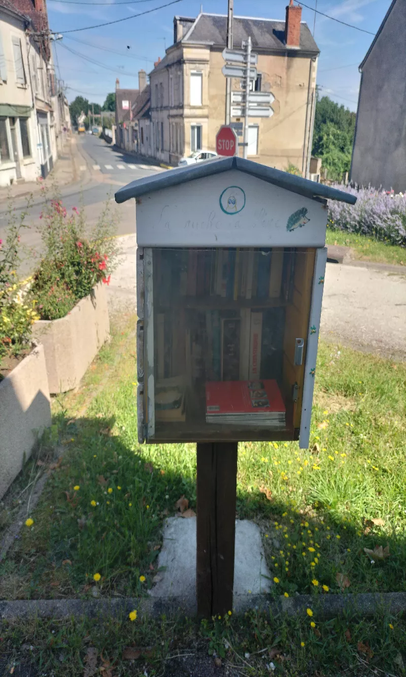 Délivrez - Boite à livres (Herry, France)