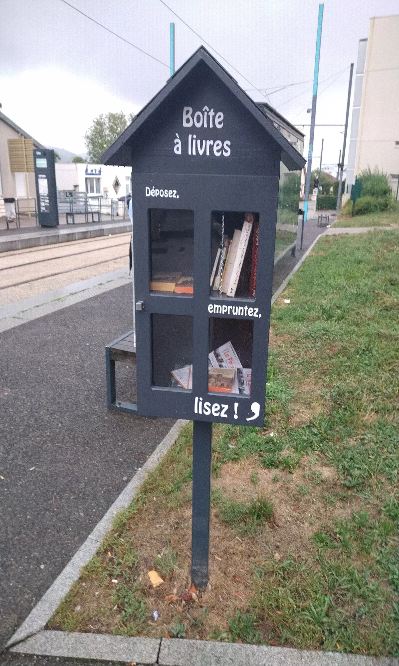 Délivrez - Boite à livres (Besançon, France)