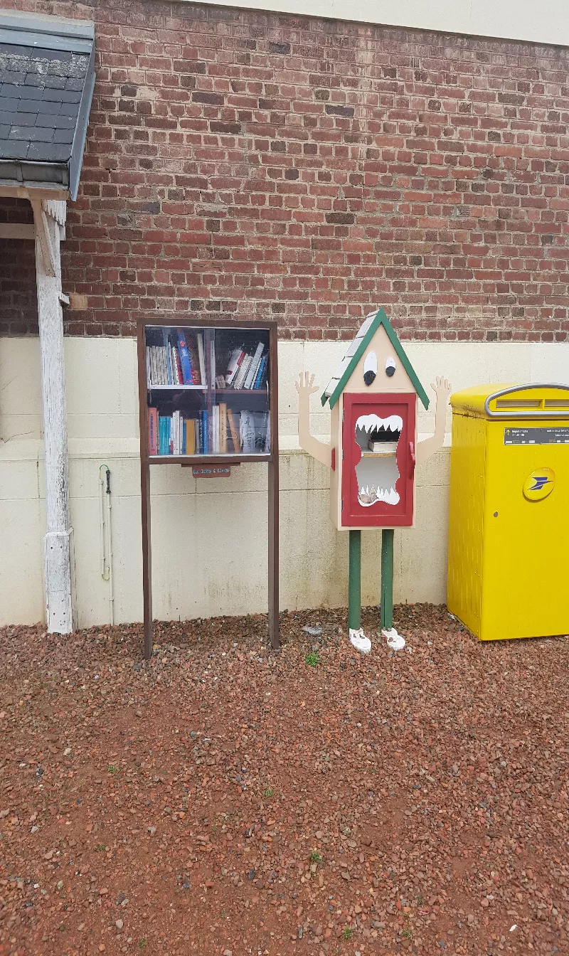 Délivrez - Boite à livres (Moÿ-de-l'Aisne, France)