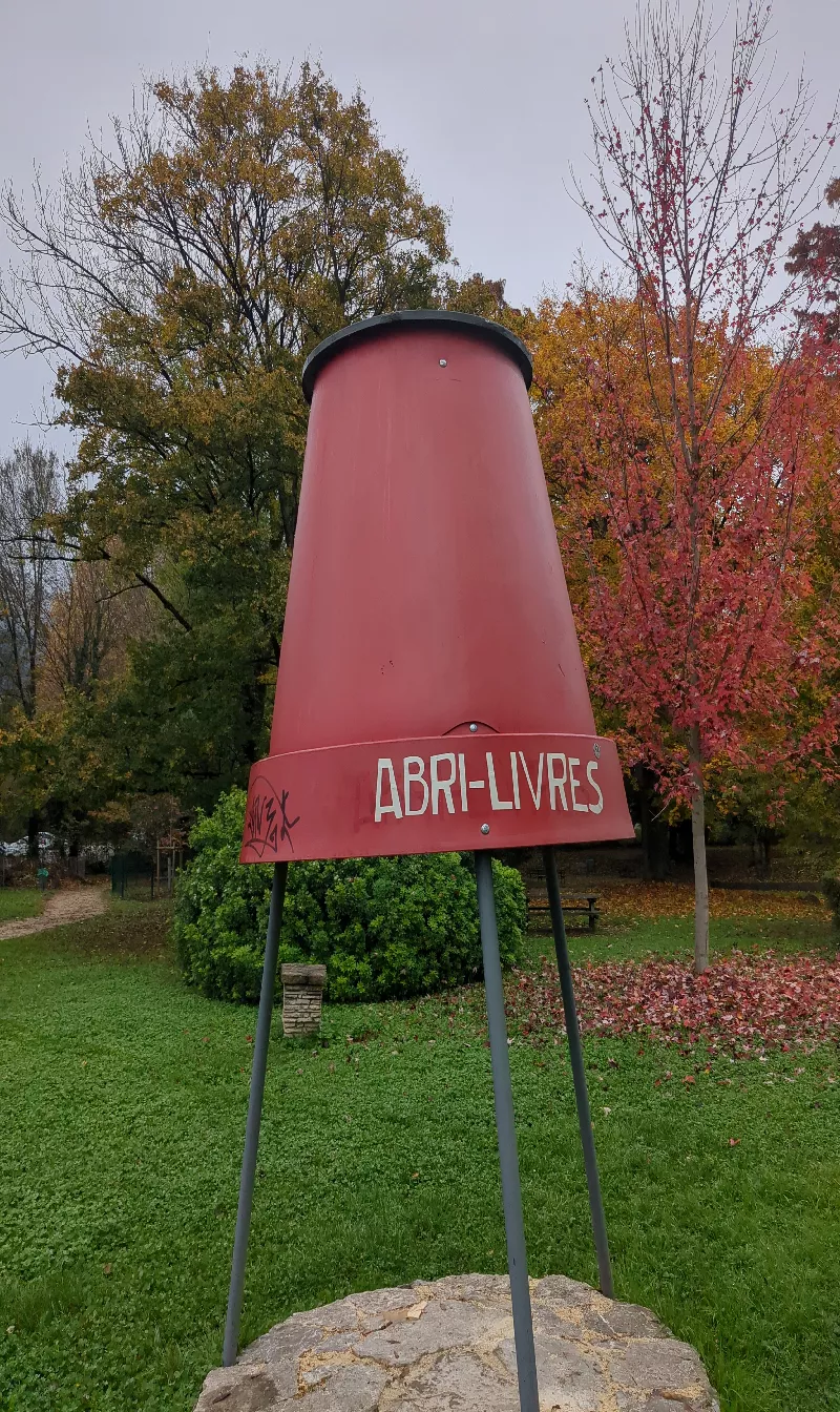 Délivrez - Boite à livres (La Tronche, France)