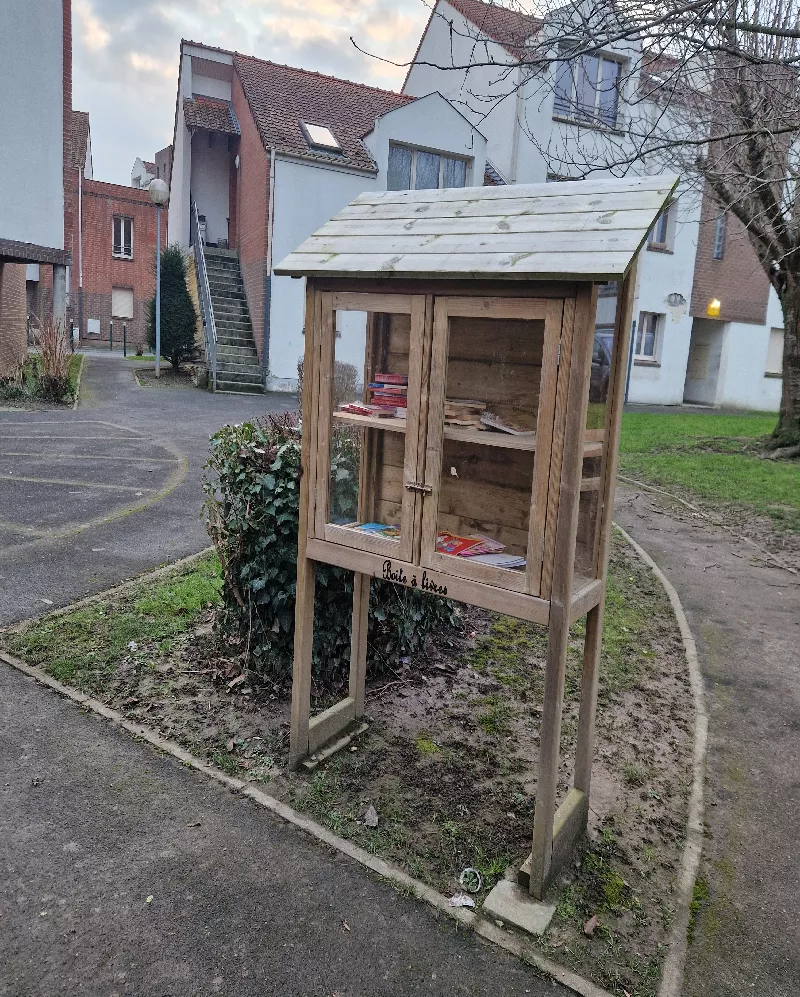 Délivrez - Boite à livres (Lillers, France)