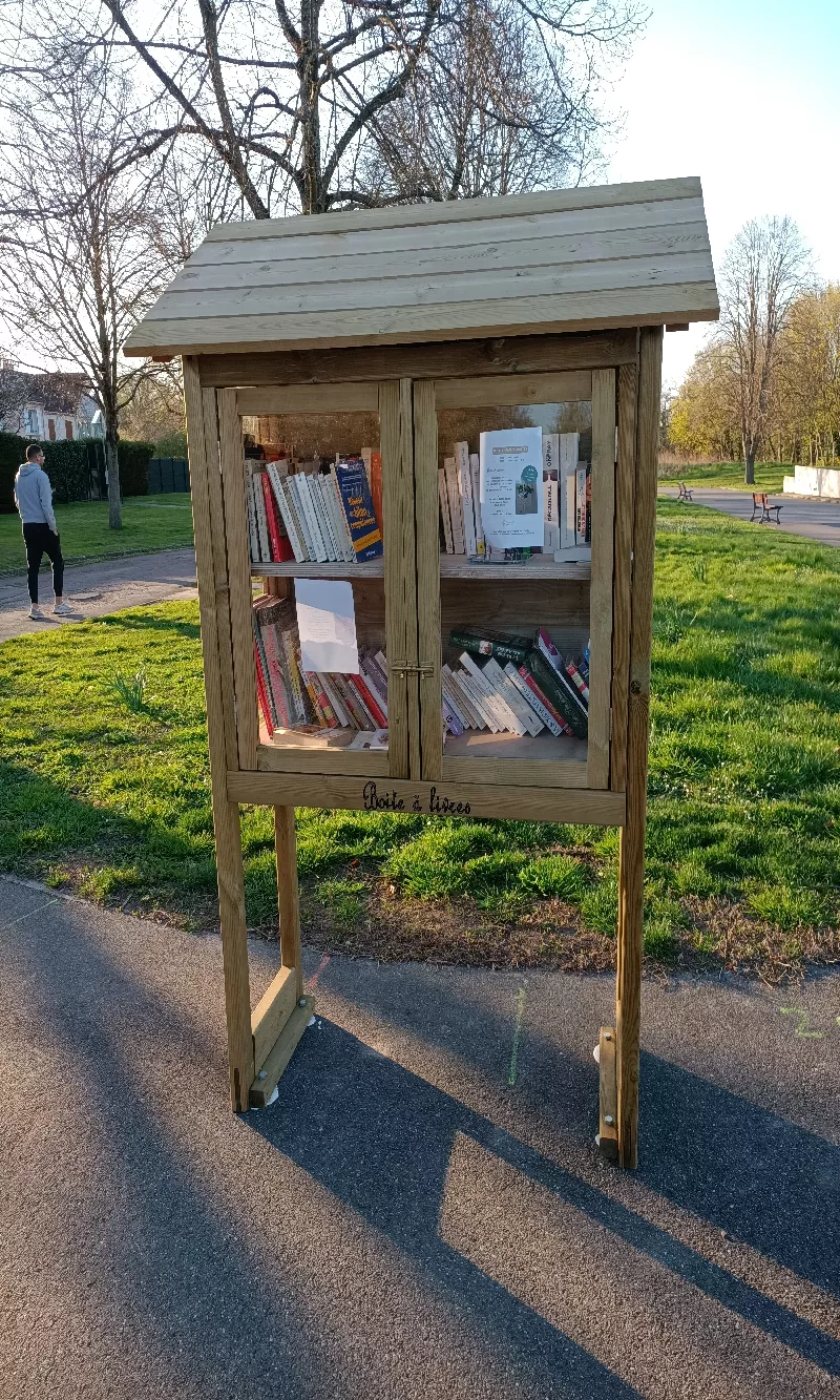 Délivrez - Boite à livres (Épinay-sur-Orge, France)