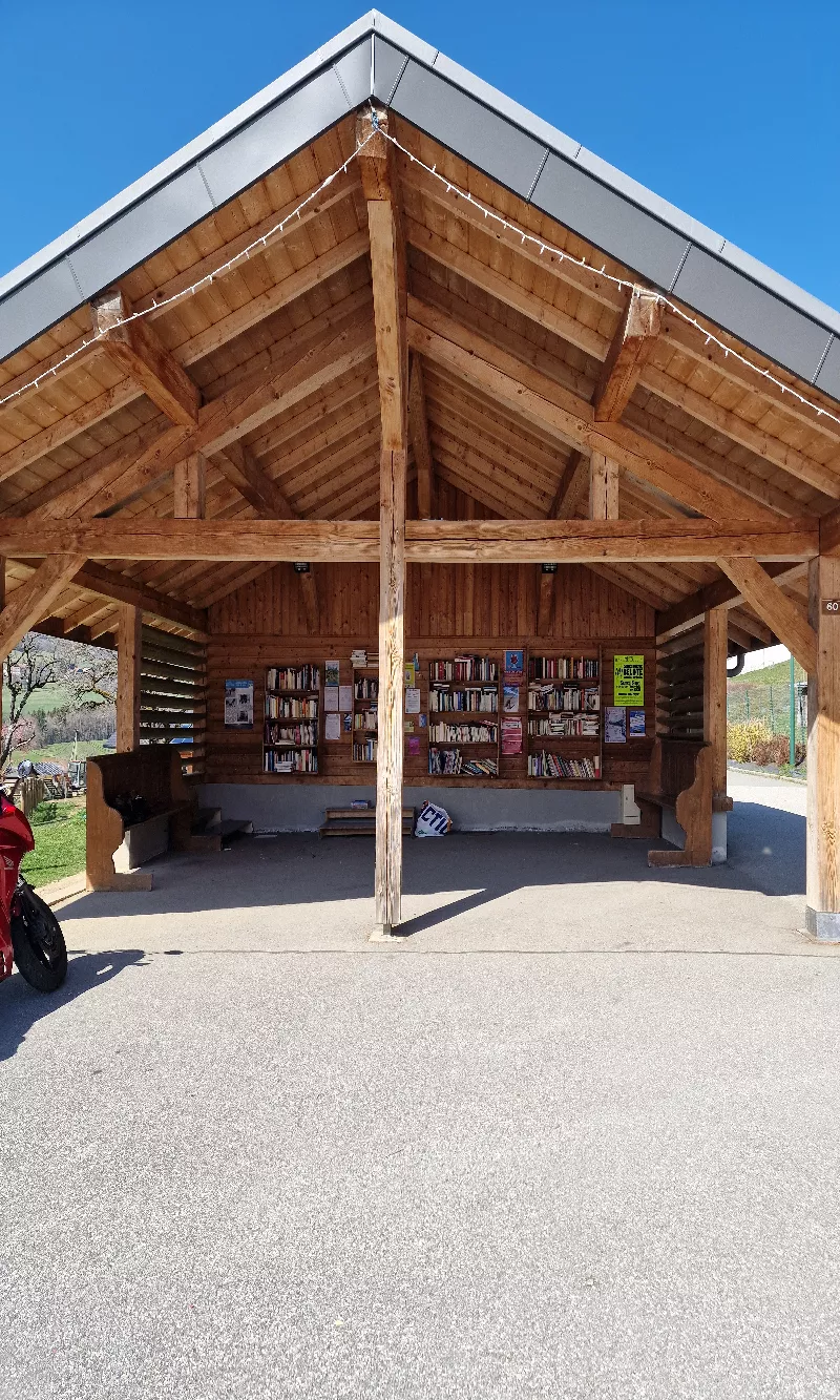 Délivrez - Boite à livres (Habère-Poche, France)
