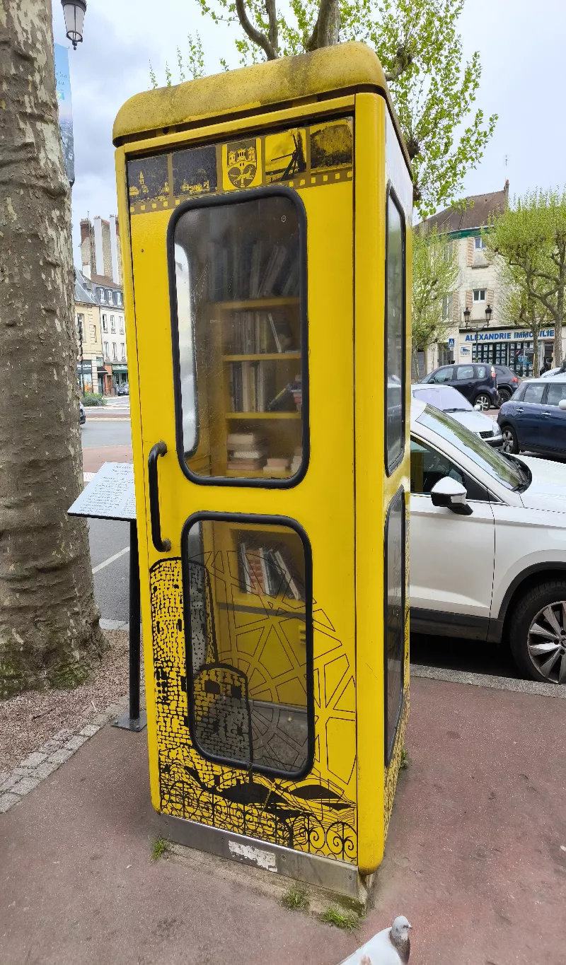 Délivrez - Boite à livres (Maisons-Laffitte, France)