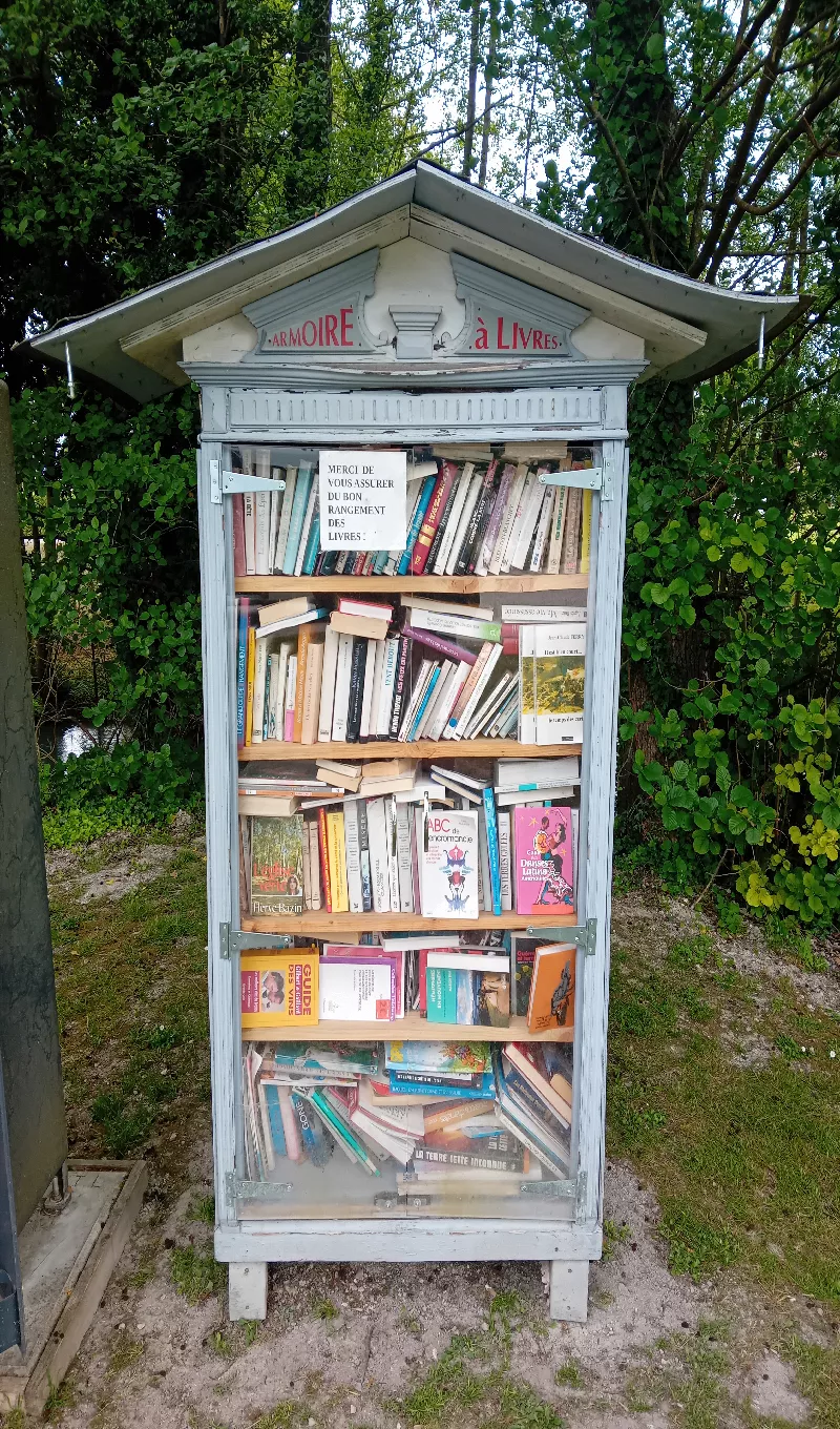 Delivrez - Free Library (Trouans, France)