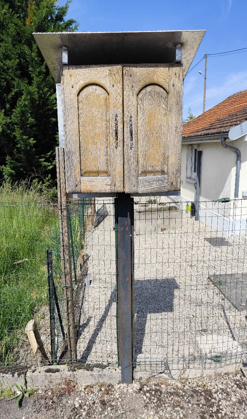 Délivrez - Boite à livres (Arcis-sur-Aube, France)