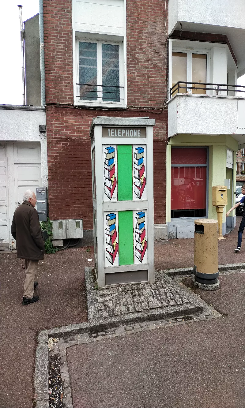 Délivrez - Boite à livres (Bavay, France)