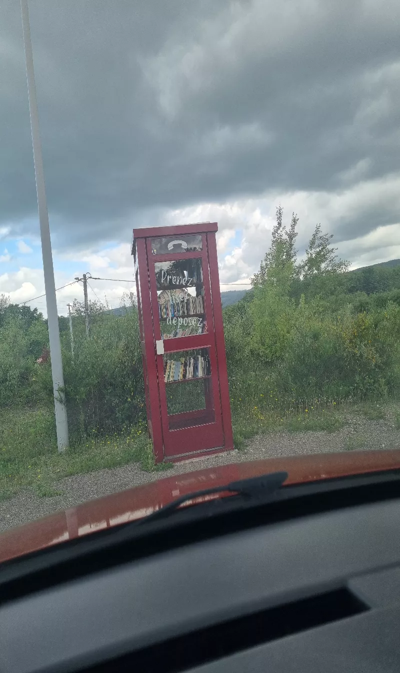 Délivrez - Boite à livres (Champagney, France)
