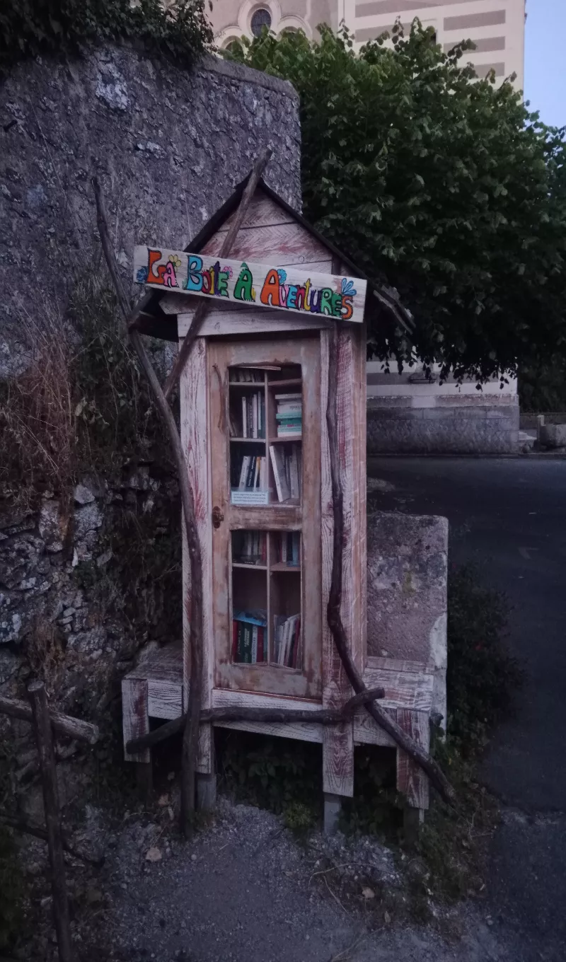 Délivrez - Boite à livres (Mauges-sur-Loire, France)
