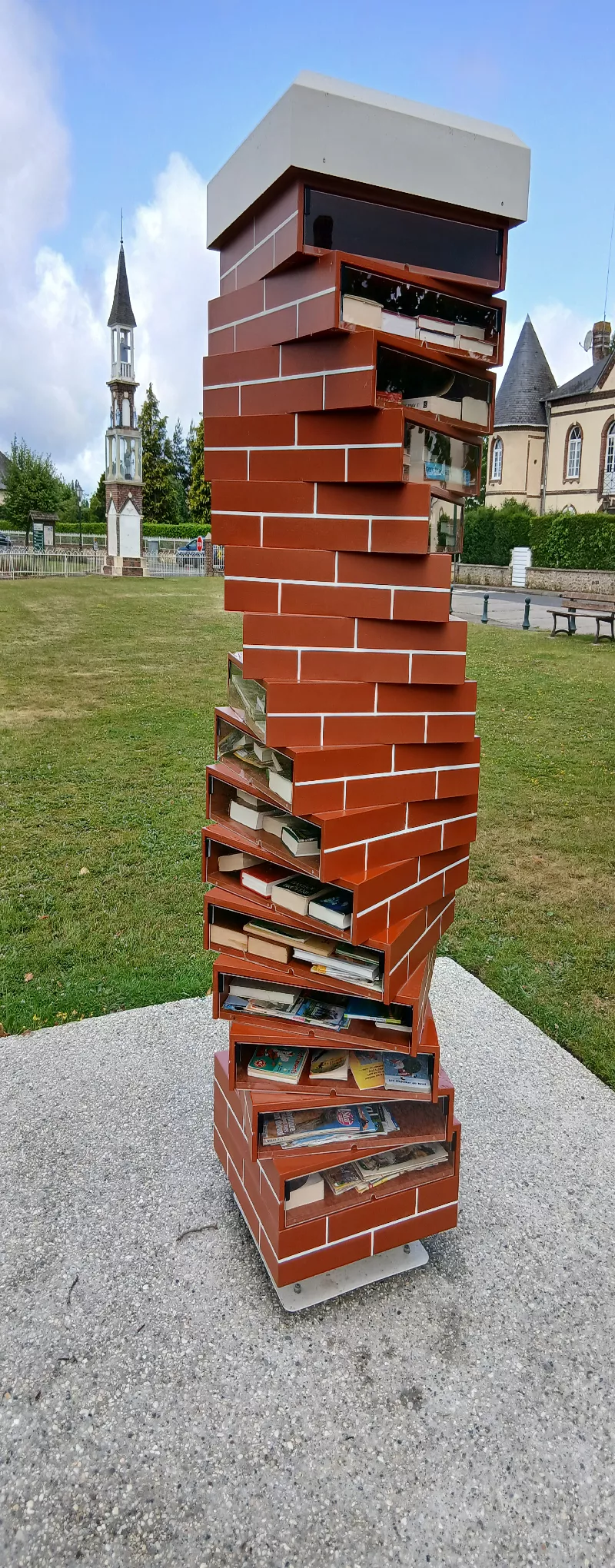 Delivrez - Free Library (Saint-Ouen-sur-Iton, France)