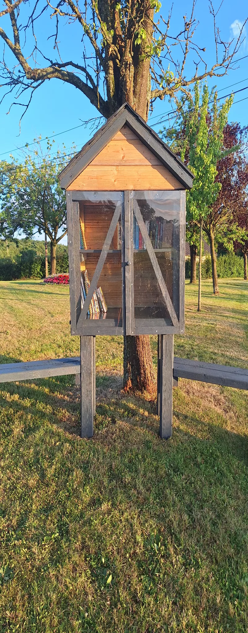 Délivrez - Boite à livres (Ronchois, France)