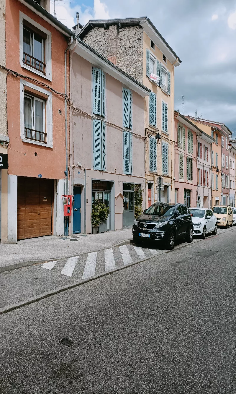 Délivrez - Boite à livres (Voiron, France)