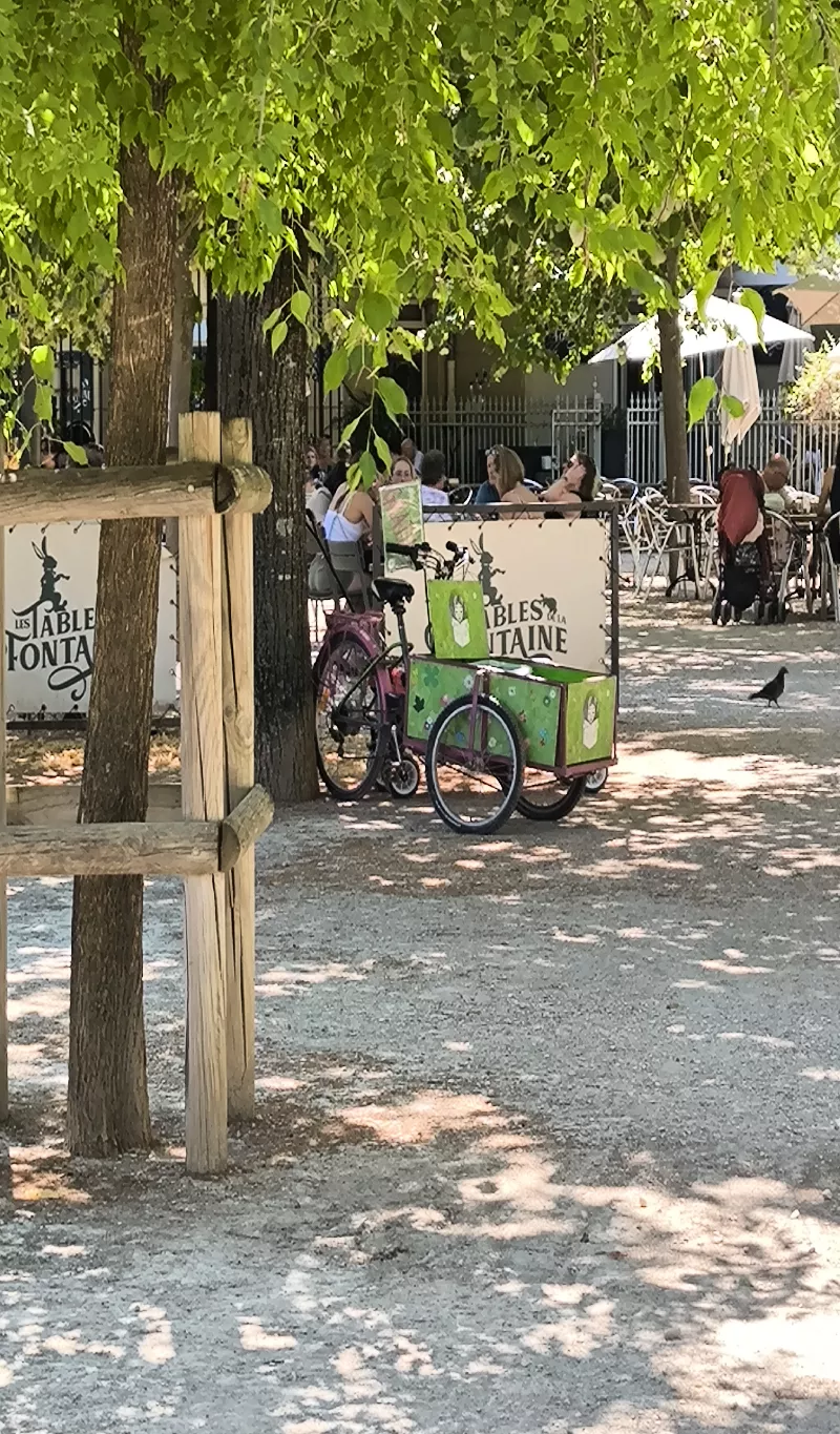 Délivrez - Boite à livres (Nîmes, France)
