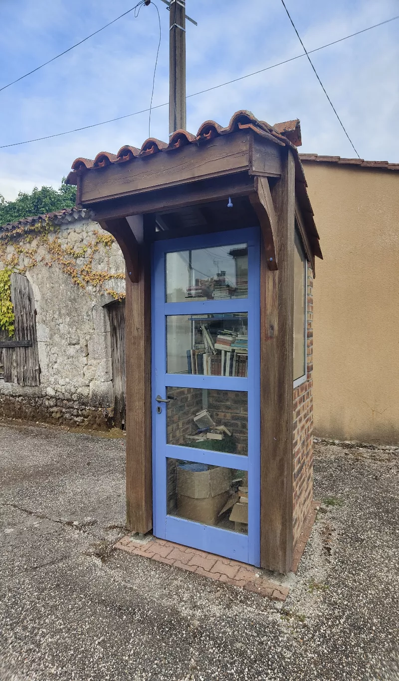 Delivrez - Free Library (-, -)
