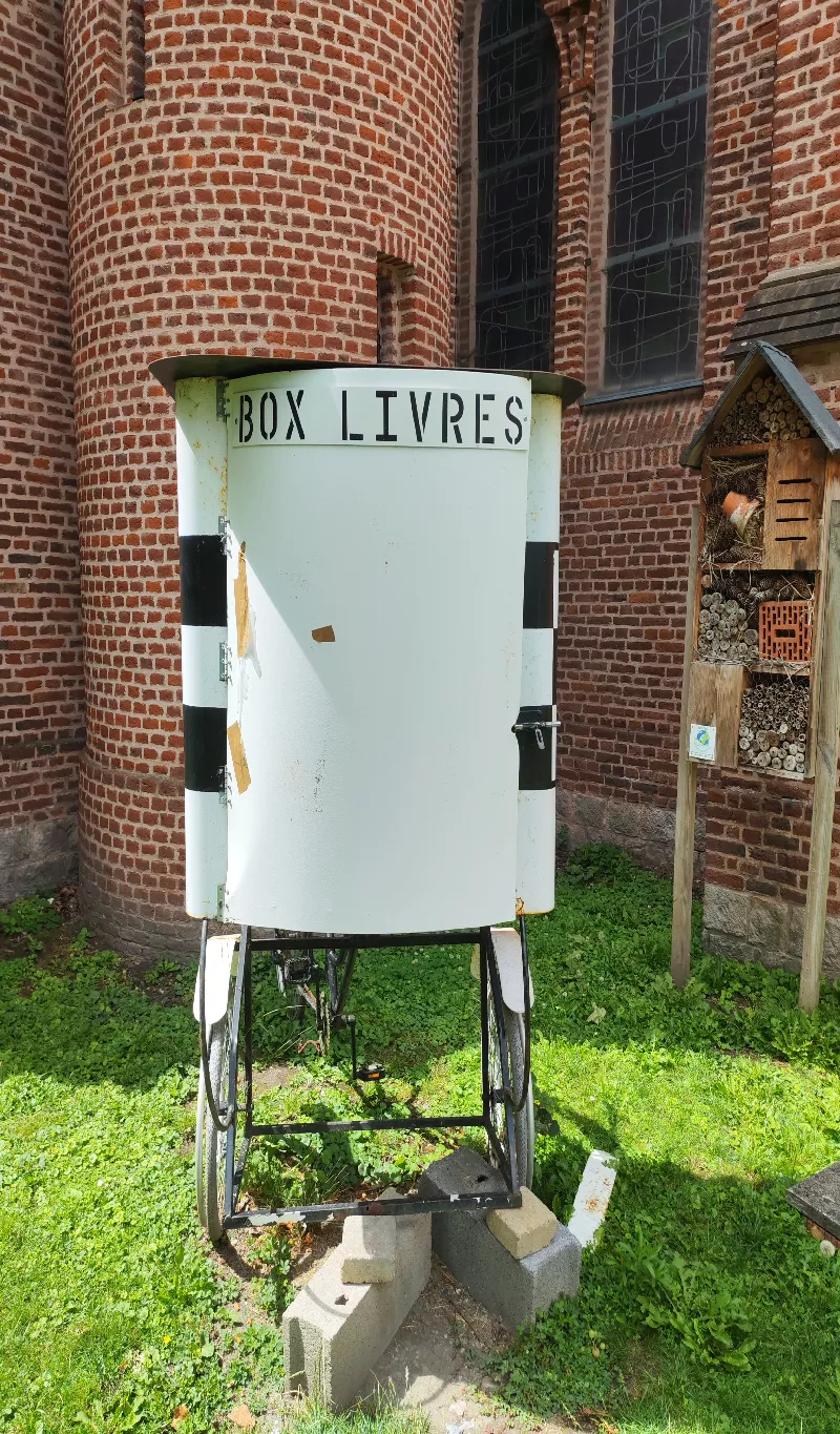 Delivrez - Free Library (Oignies, France)