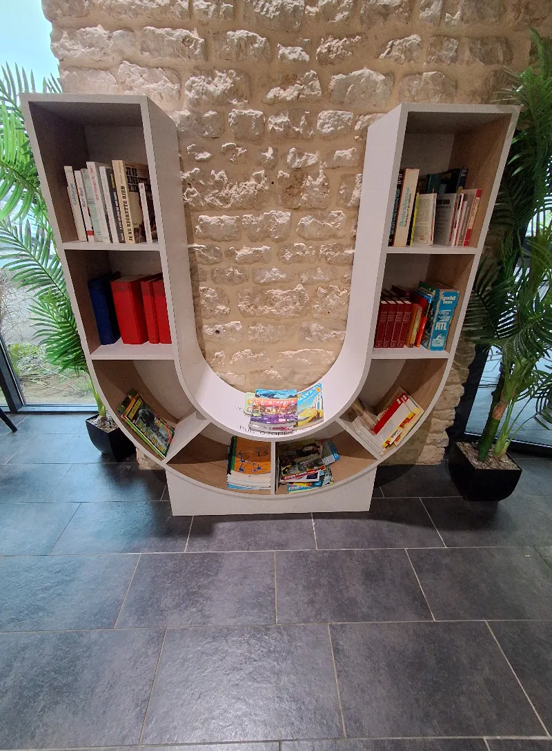 Délivrez - Boite à livres (Melle, France)