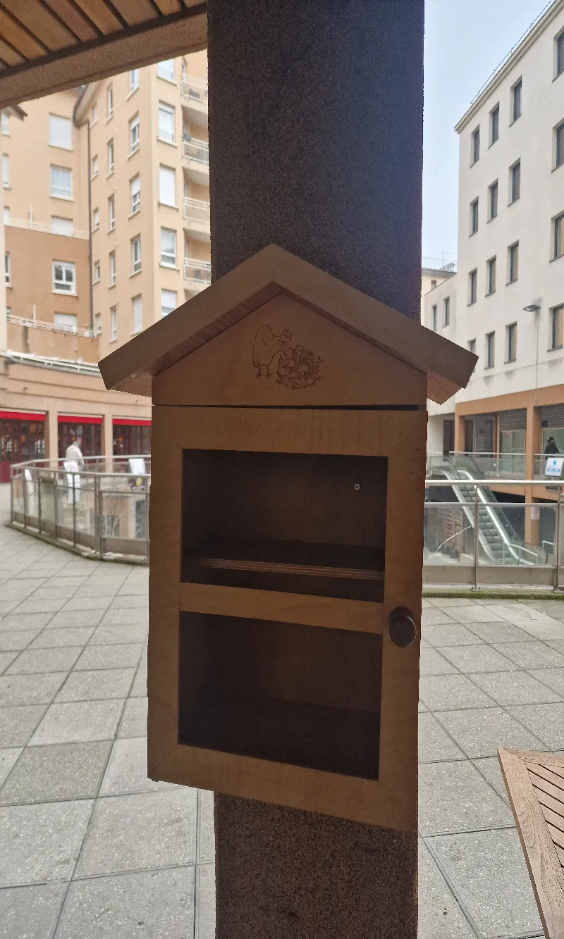 Délivrez - Boite à livres (Annemasse, France)
