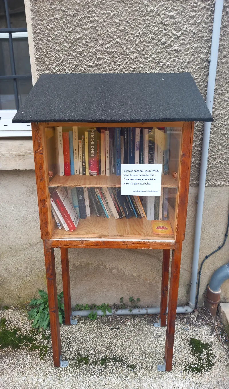 Délivrez - Boite à livres (Crépol, France)