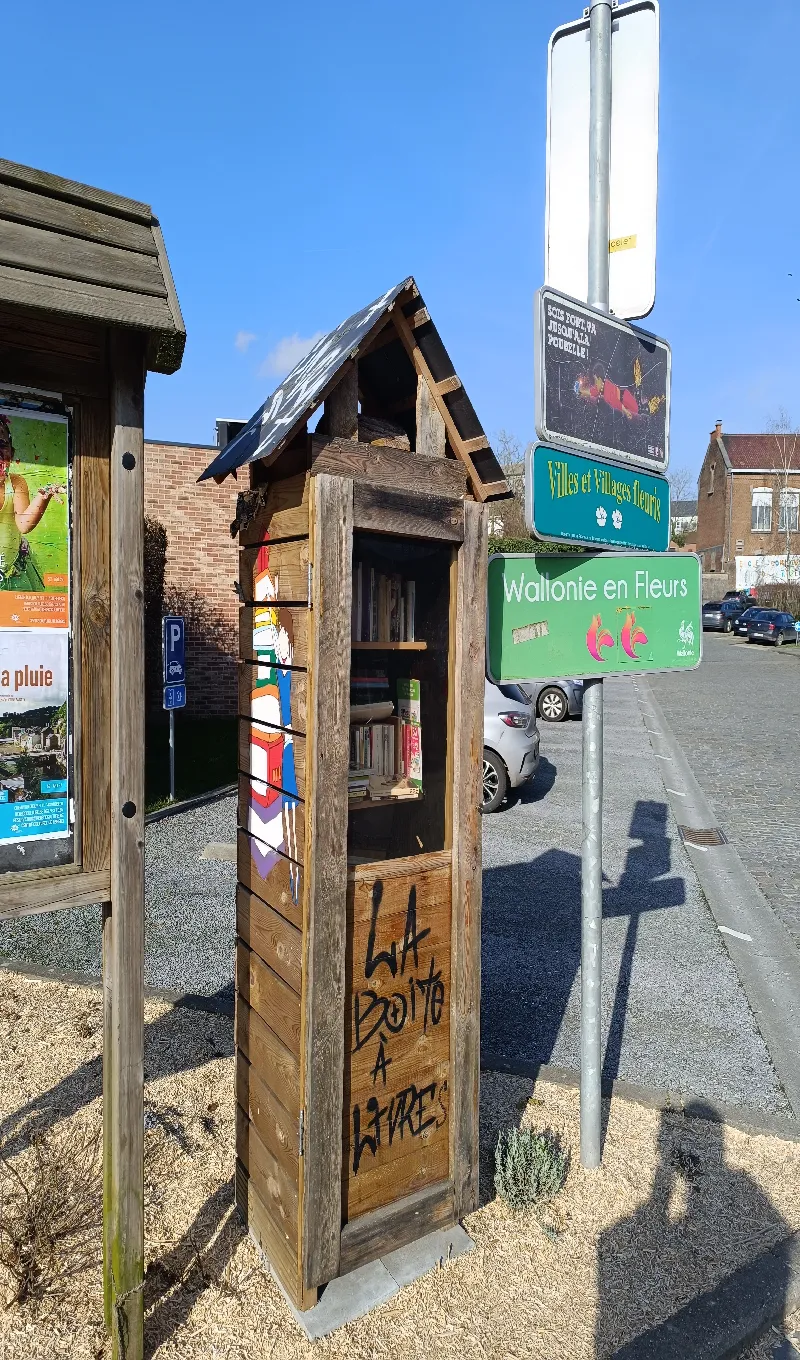 Délivrez - Boite à livres (Rebecq, Belgique)