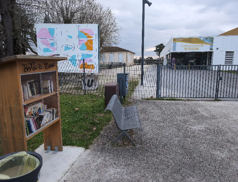 Délivrez - Boite à livres (Pessac, France)