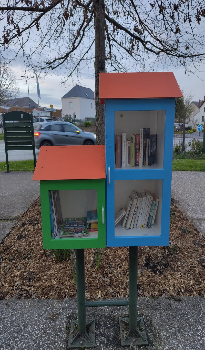 Délivrez - Boite à livres (Vieillevigne, France)
