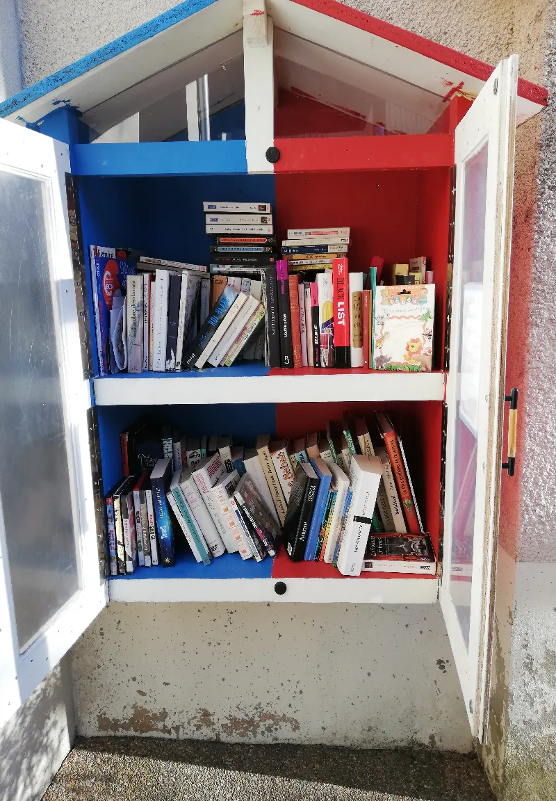 Délivrez - Boite à livres (Beynost, France)