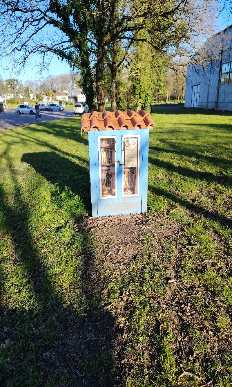 Délivrez - Boite à livres (-, -)