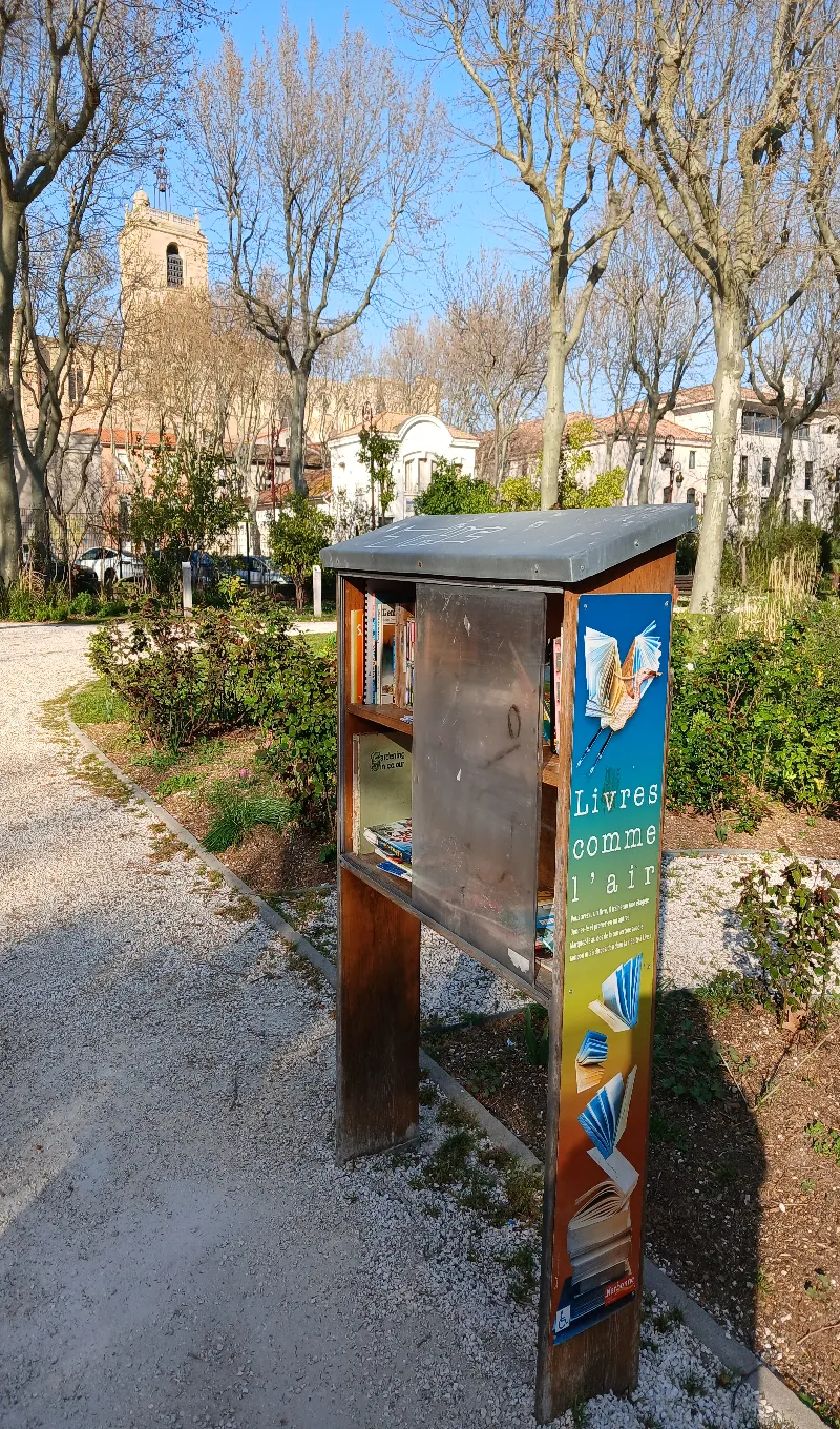 Délivrez - Boite à livres (Narbonne, France)