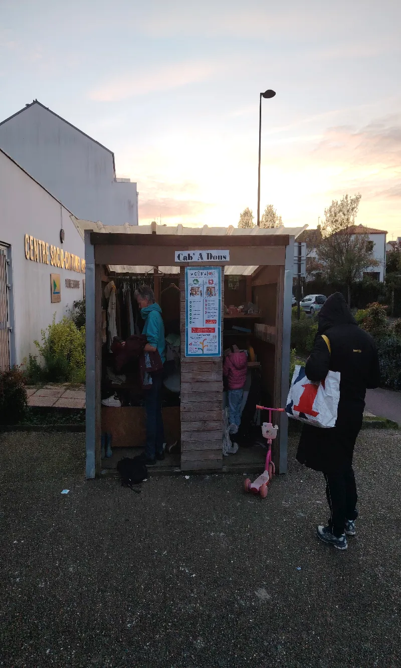 Délivrez - Boite à dons (Couëron, France)