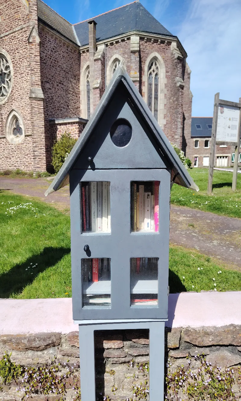 Délivrez - Boite à livres (Concoret, France)