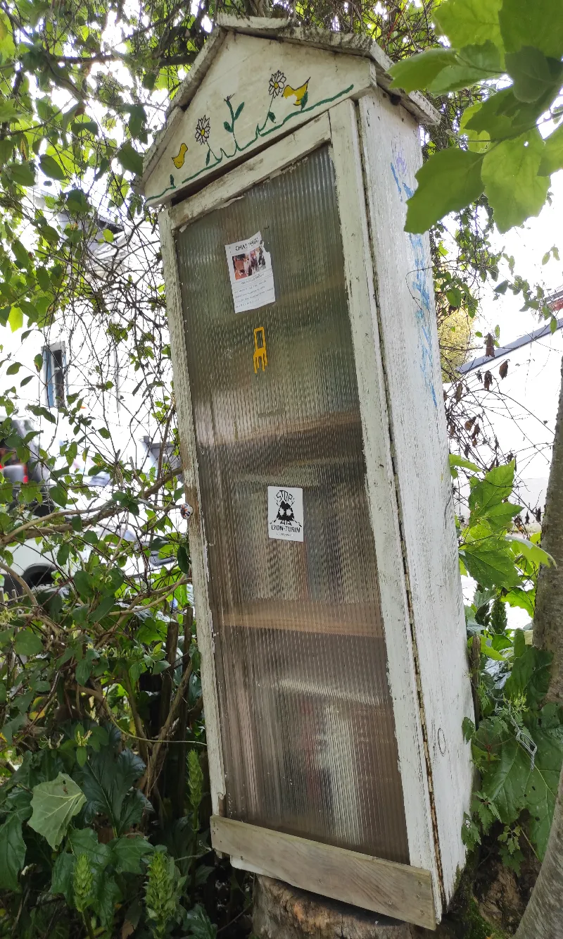 Delivrez - Free Library (Nantes, France)