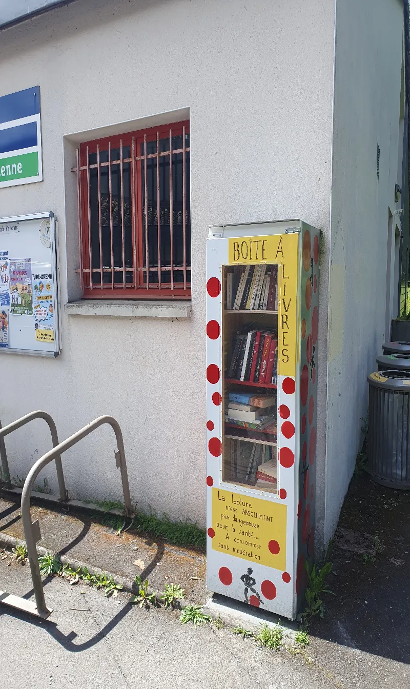 Délivrez - Boite à livres (Niort, France)