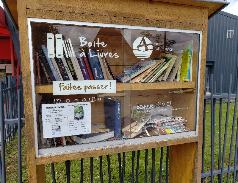 Délivrez - Boite à livres (Avion, France)