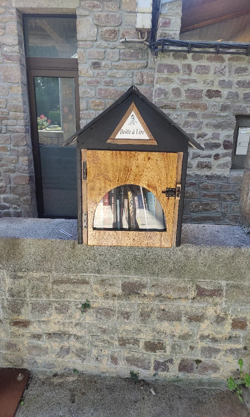 Délivrez - Boite à livres (-, -)