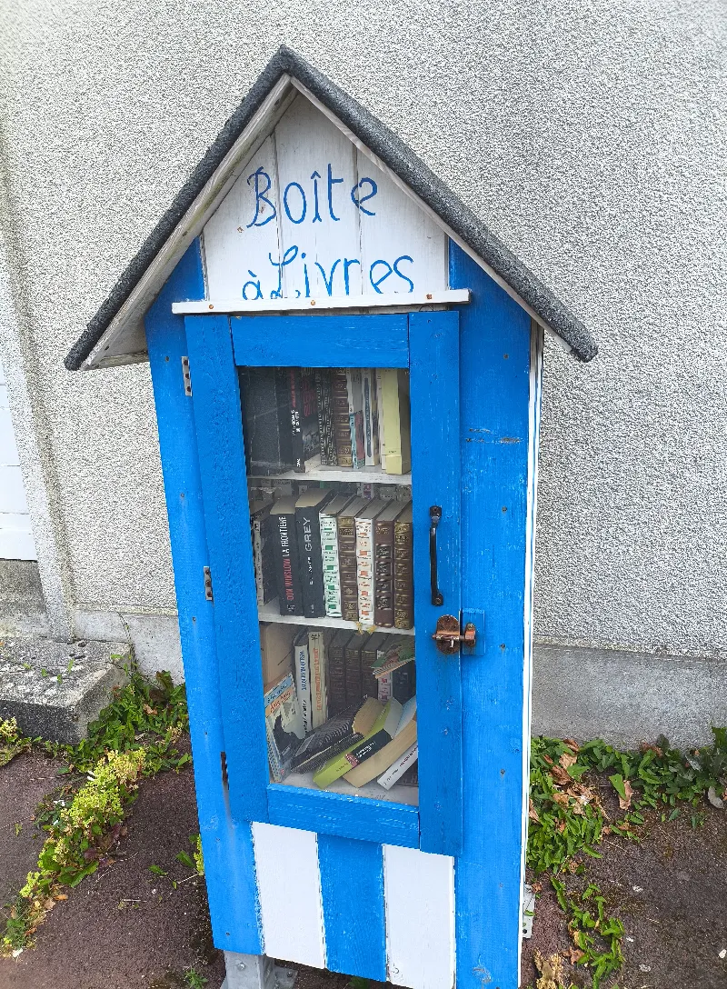 Délivrez - Boite à livres (Lingreville, France)