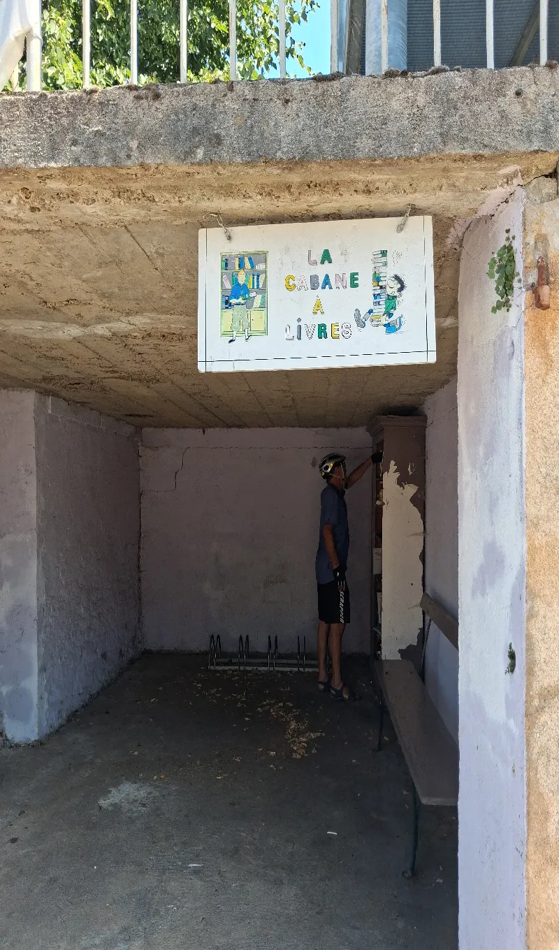 Délivrez - Boite à livres (Dampierre-sur-Linotte, France)