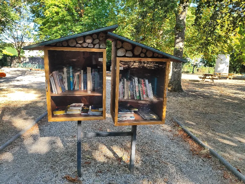 Délivrez - Boite à livres (Marennes-Hiers-Brouage, France)